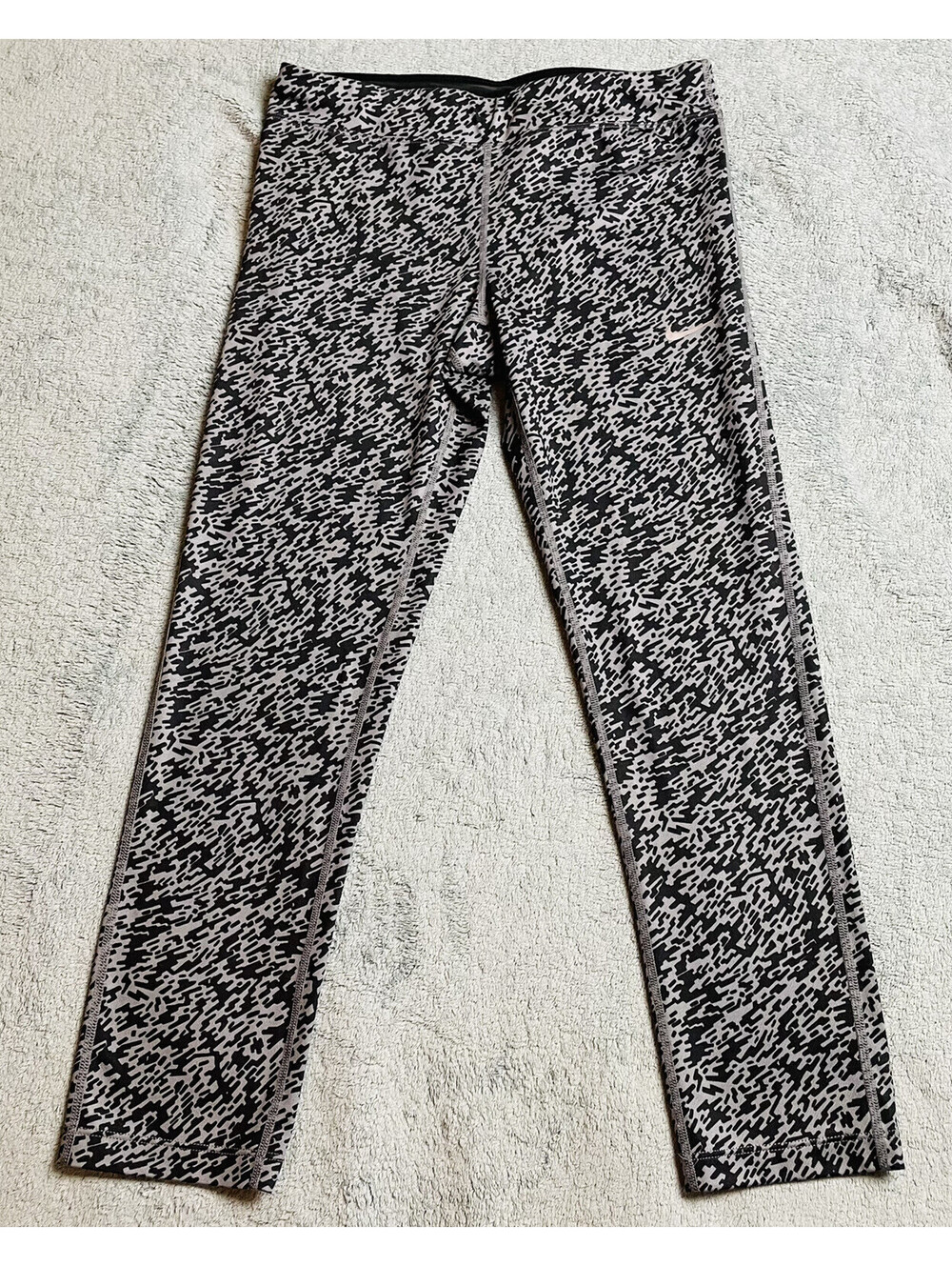 Nike Dri-Fit Mid-Rise Leggings, Black/Gray Pattern, Small, S